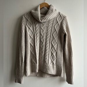 Abercrombie & Fitch Cable-Knit Turtleneck Sweater - Cream Beige Sz M